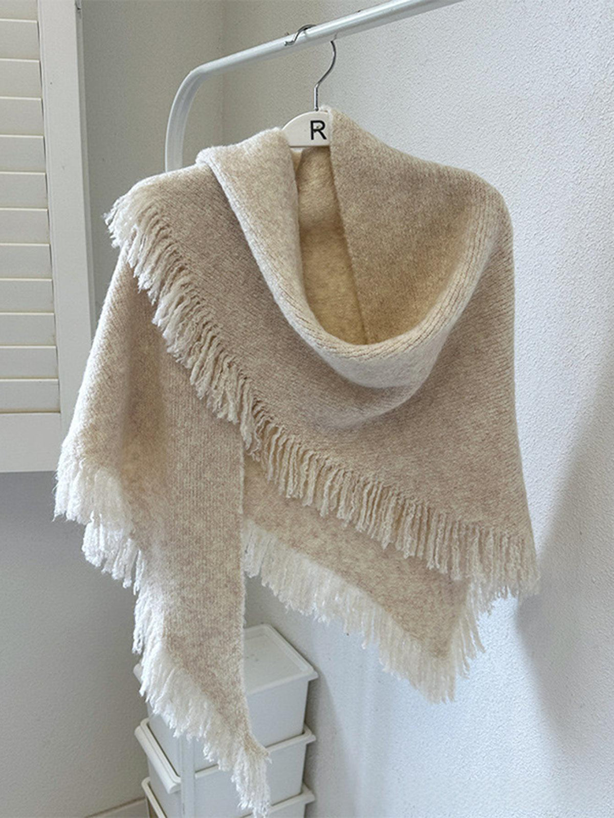 Acrylic Knit Triangle Shawl with Tassels – Wool-Look Scarf, 7 Colors