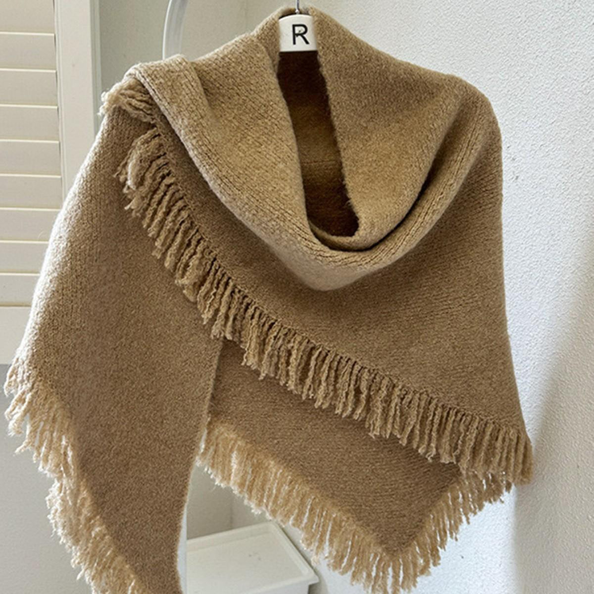 Acrylic Knit Triangle Shawl with Tassels – Wool-Look Scarf, 7 Colors
